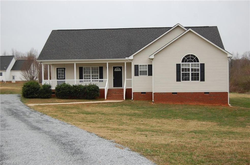 3004 Elderberry Ct, Asheboro, NC 27205 - photo 1