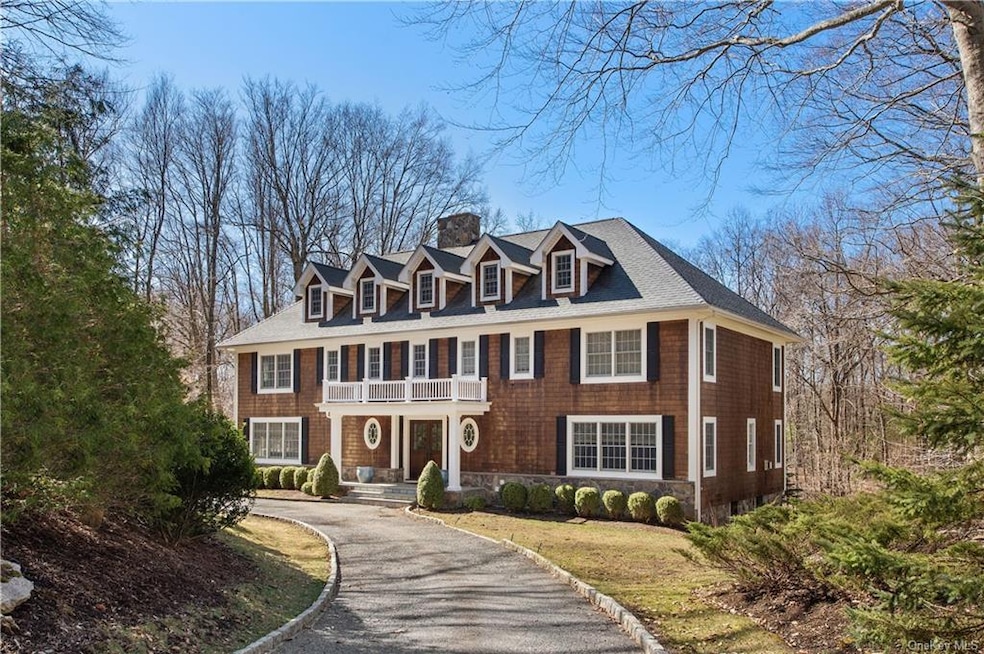 8 Yale Place, Armonk, NY 10504 - photo 1