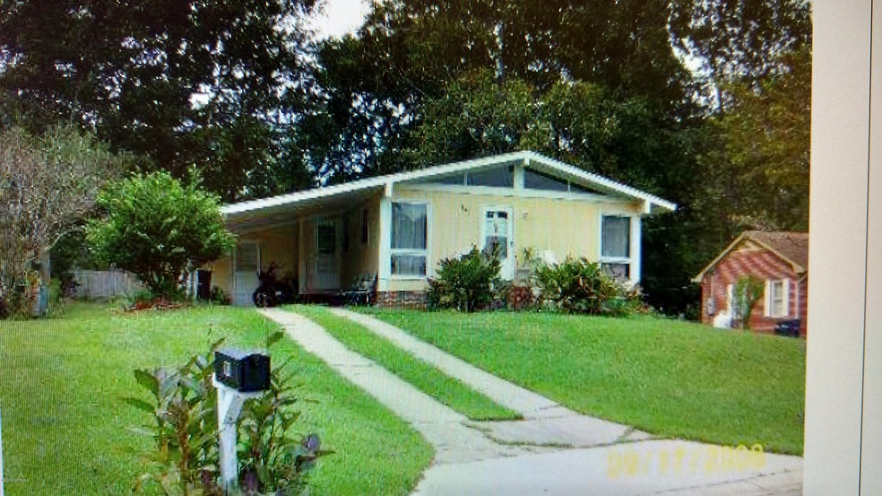 111 Brookdale Plaza, Jacksonville, NC 28546 - photo 1