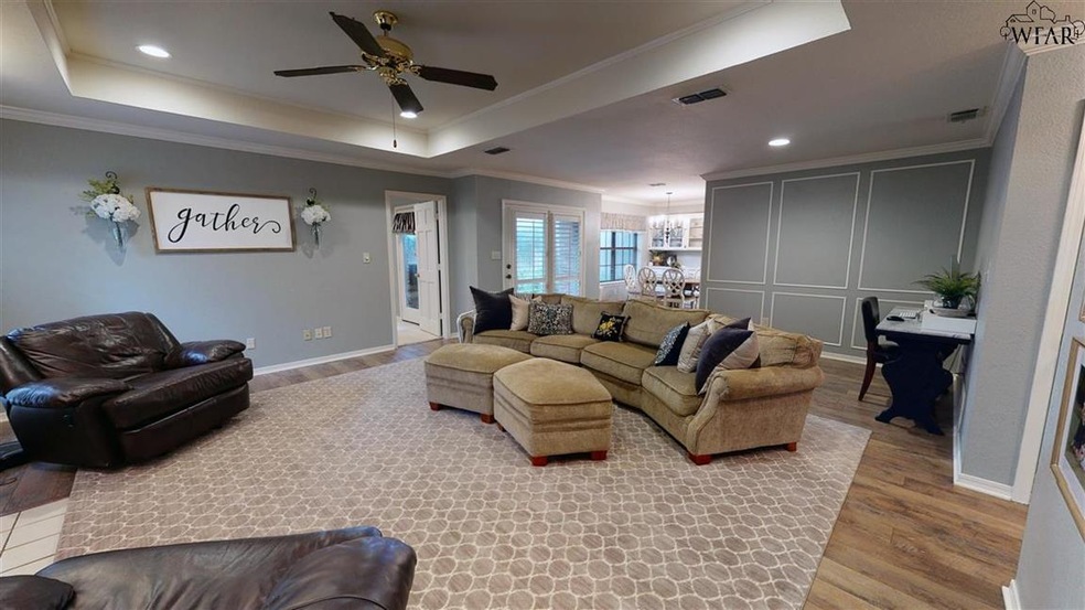 1510 Cynthia Ln, Wichita Falls, TX 76302 - photo 1