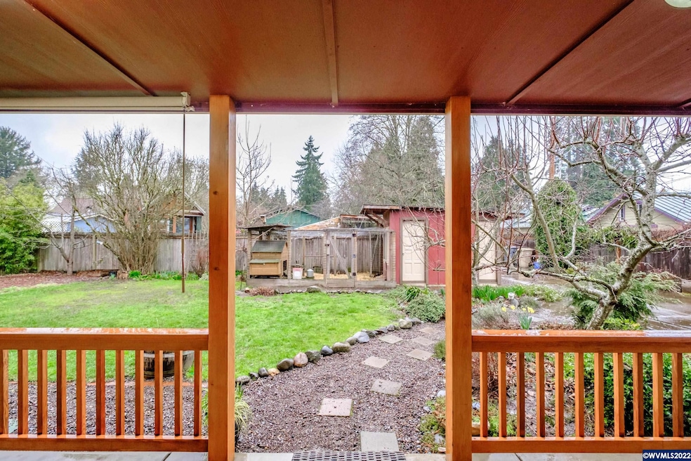 2031 SE Stone St, Corvallis, OR 97333 - photo 1