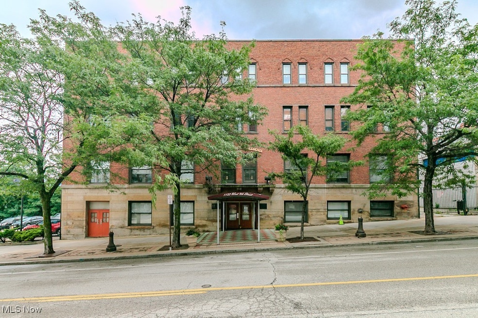 Apartment 92 Water Street unit 701, Cleveland, OH 44113 - photo 1