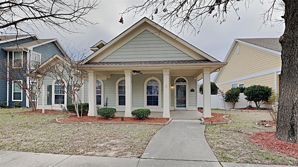 10018 Pinecrest Dr, Providence Village, TX 76227 - photo 1