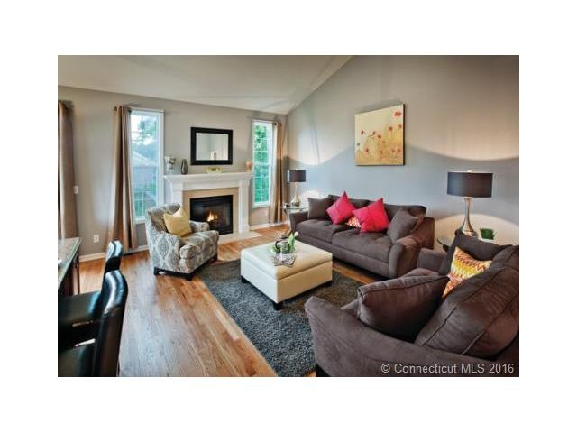 63 Cherry Cir unit 231, Prospect, CT 06712 - photo 1