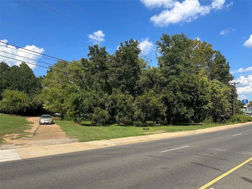 1325 E Marshall Ave, Longview, TX 75601 - photo 1