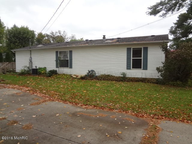 2001 E Main St, Niles, MI 49120 - photo 1