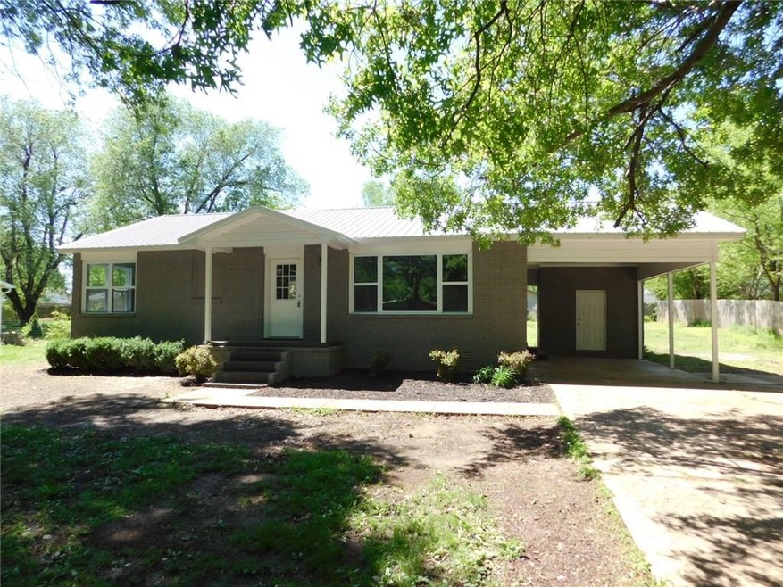 2123 S Laverne Ave, Fayetteville, AR 72701 - photo 1