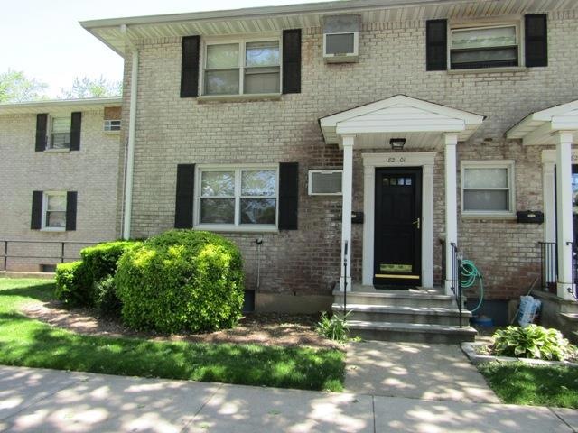 82-1 Langdale St unit 122A, New Hyde Park, NY 11040 - photo 1