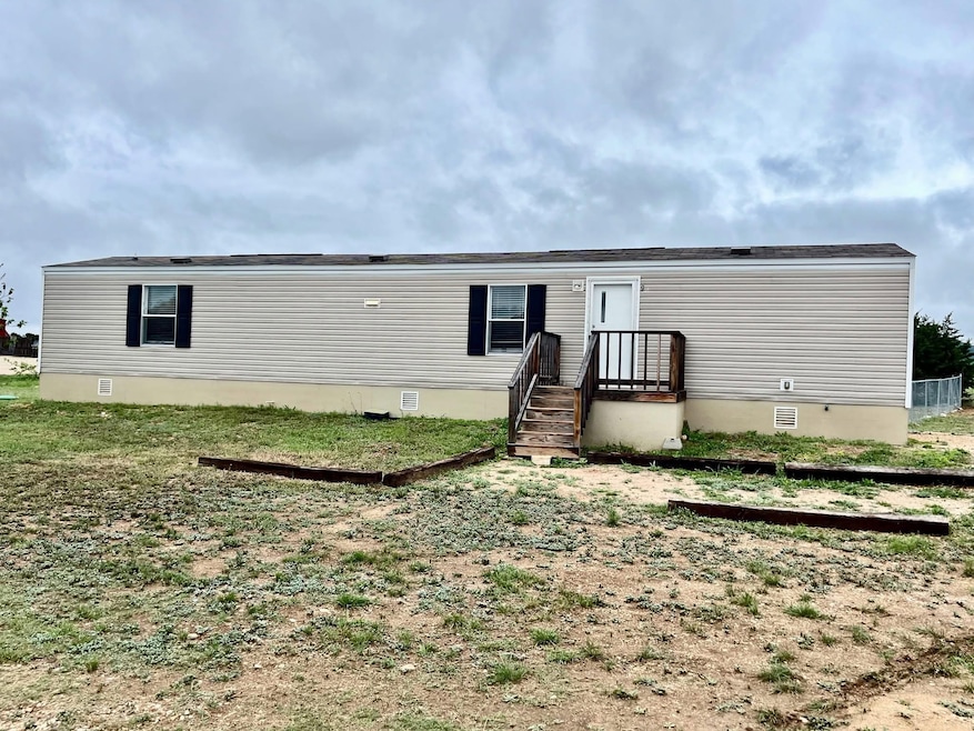 6150 State Highway 16 S, Pipe Creek, TX 78063 - photo 1