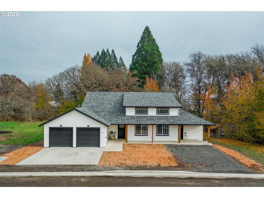 841 SW 1st St, Sheridan, OR 97378 - photo 1