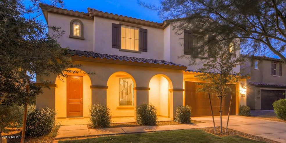 3932 E Canyon Place Chandler-MLS_Size-00