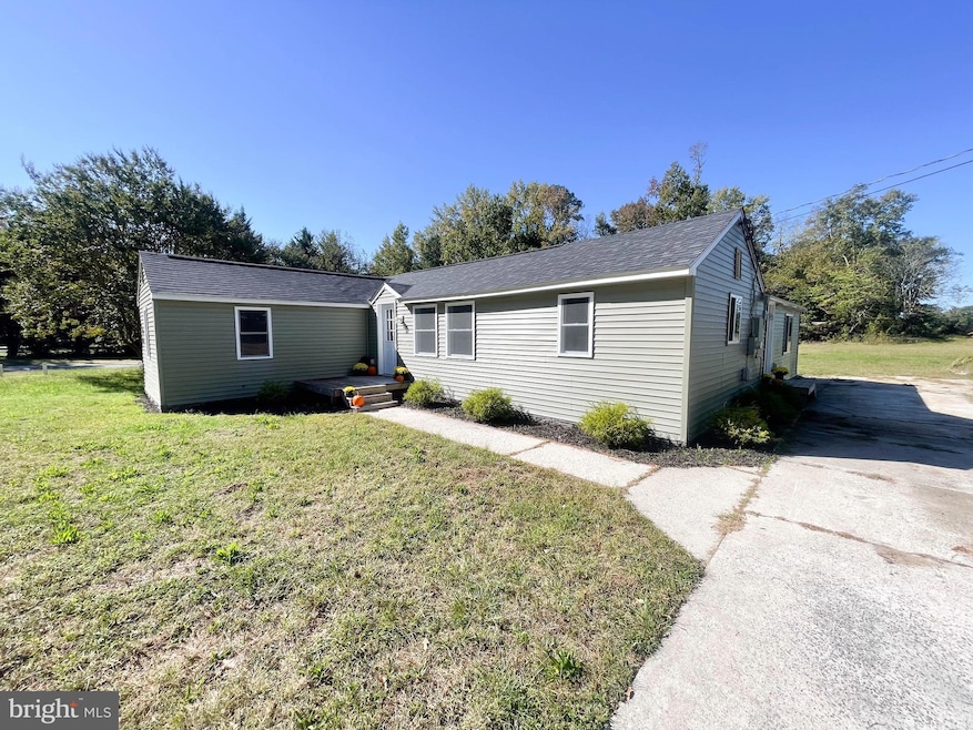 For Sale $399,900 • Co-Listing Agent