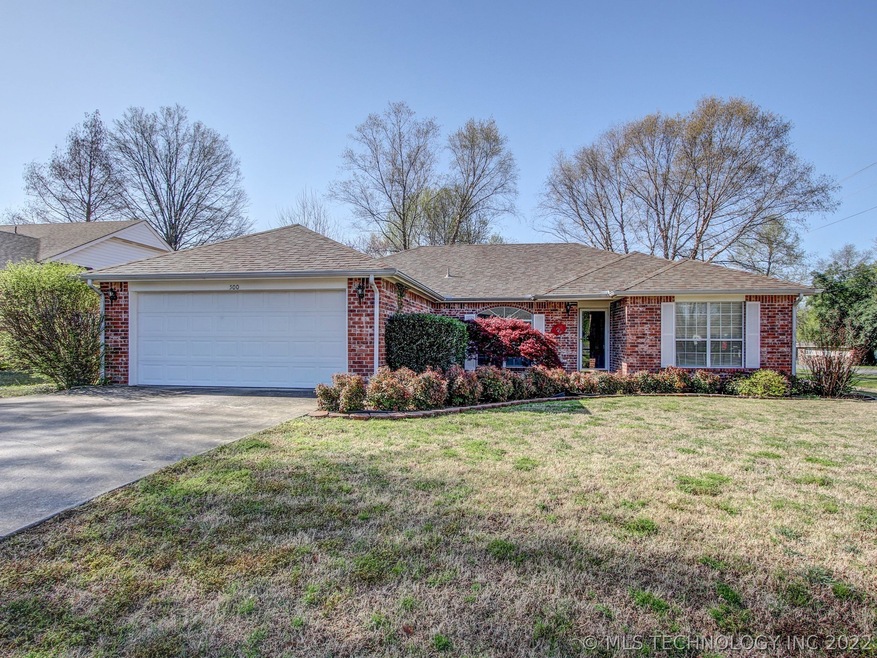 500 Quail Ridge Dr, Tahlequah, OK 74464 - photo 1