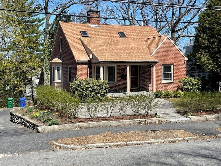 34 Roundwood Rd, Newton Upper Falls, MA 02464 - photo 1