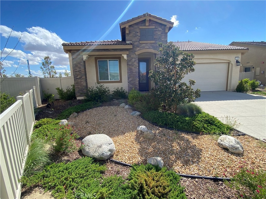 1748 E Holguin St, Lancaster, CA 93535 - photo 1