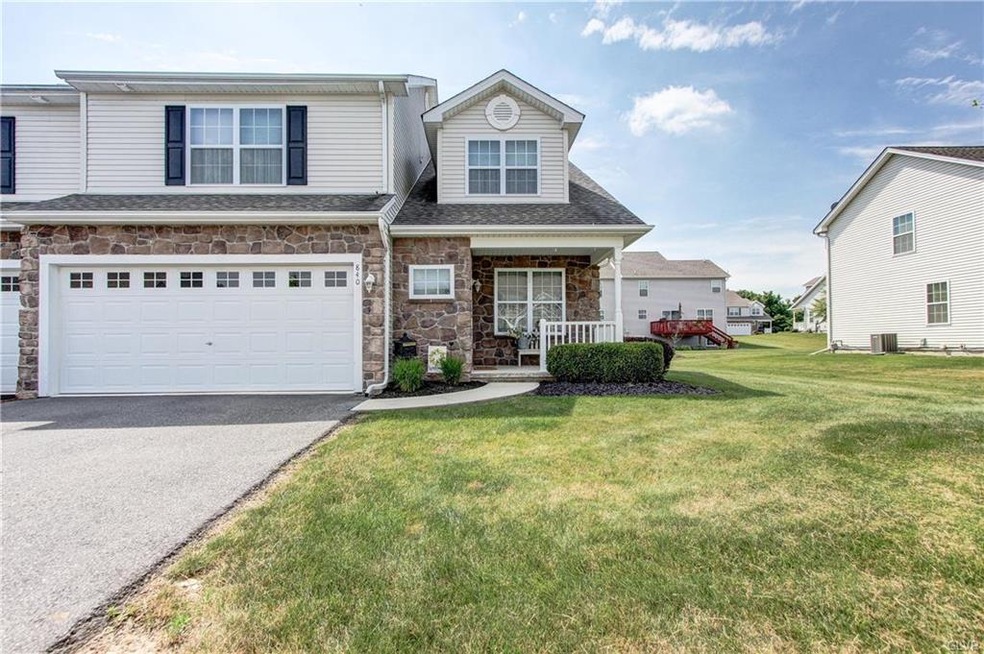 840 Fieldstone Trail, Easton, PA 18040 - photo 1
