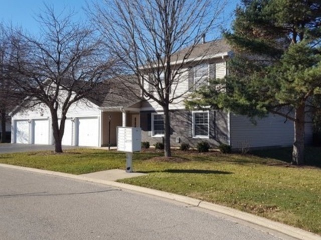 320 Newport Ln unit B1, Bartlett, IL 60103 - photo 1