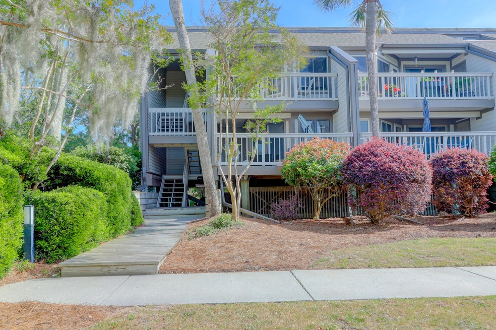 1601 Live Oak Park