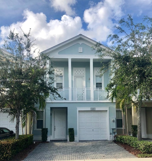 10881 NW 75th St, Doral, FL 33178 - photo 1