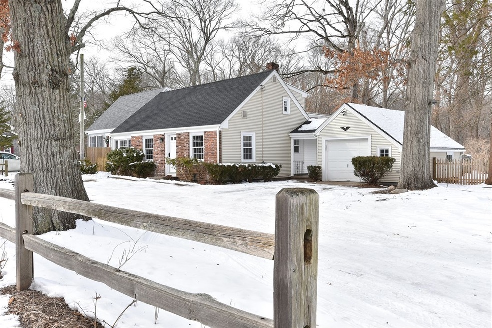 188 Forbes St, Riverside, RI 02915 - photo 1