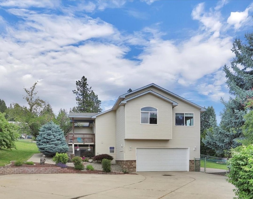 For Sale $499,900 • Co-Listing Agent