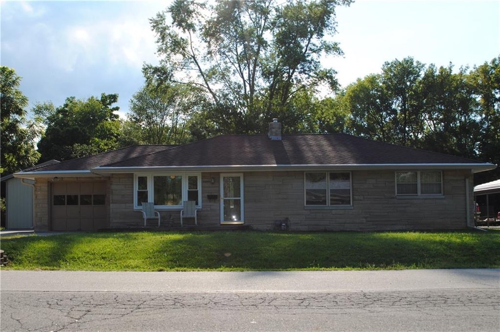 3032 Griffa Ave, Columbus, IN 47203 - photo 1