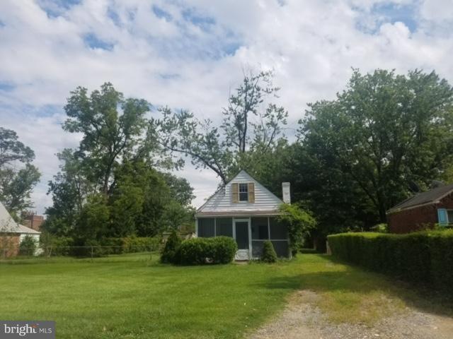 3433 Charles St, Falls Church, VA 22041 - photo 1