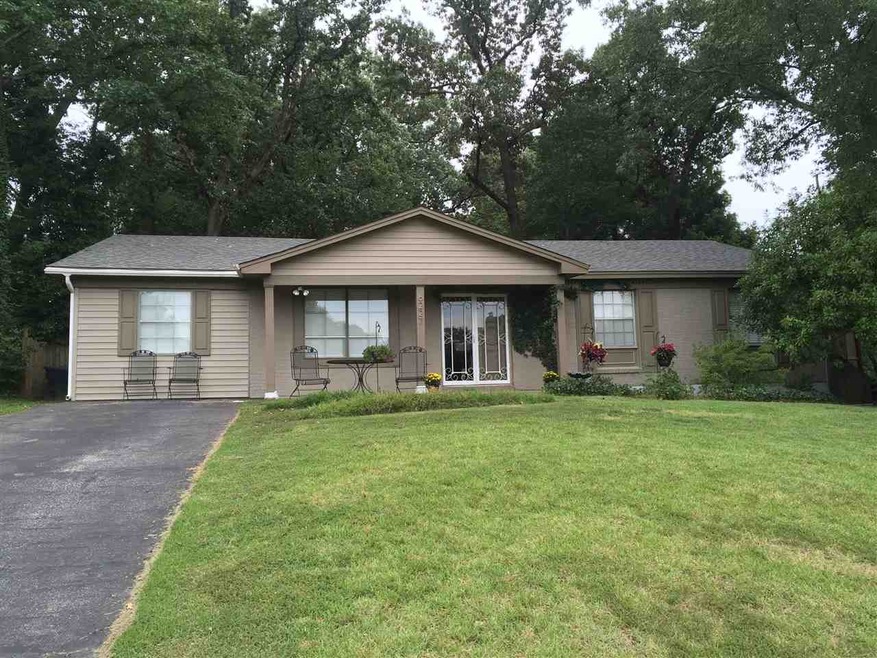 Lovely Ranch home on quiet corner street.