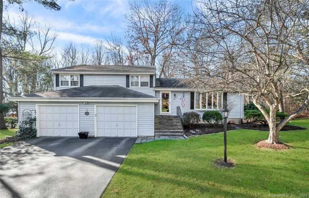 161 Belle Woods Dr, Glastonbury, CT 06033 - photo 1