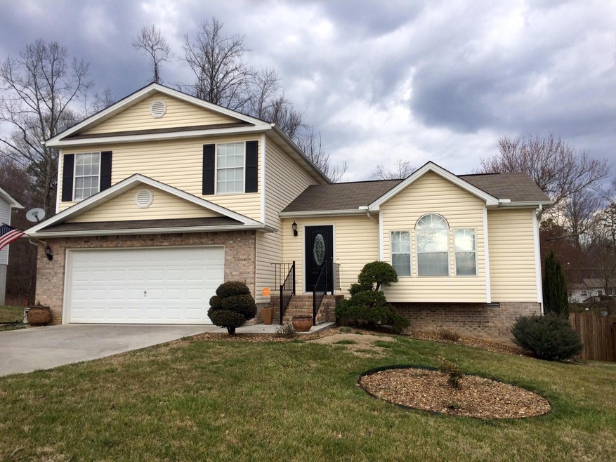 6932 Saint Croix Ln Front