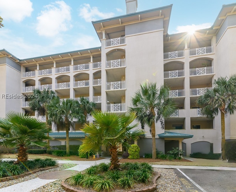 The Residences at Edgewater