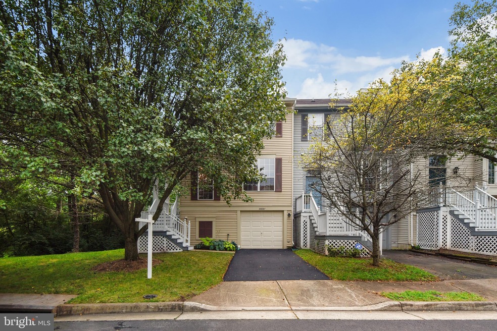 46687 Bartlet Square, Sterling, VA 20164 - photo 1