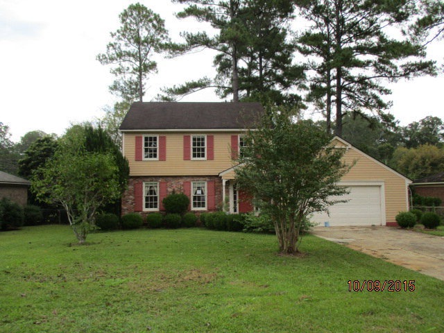 1820 W Lakeridge Dr, Albany, GA 31707 - photo 1