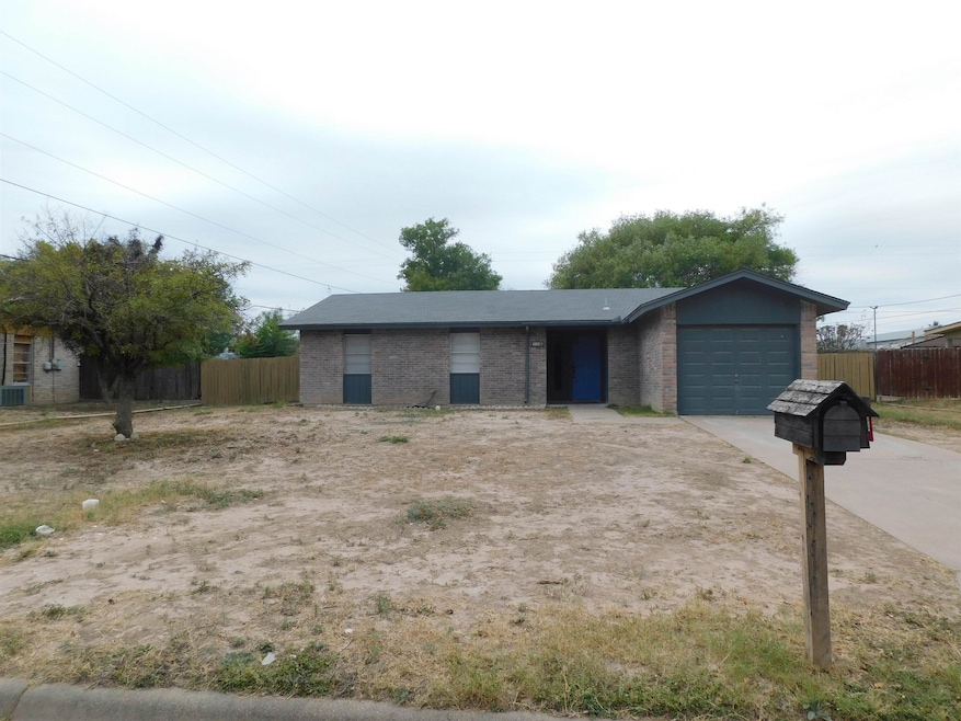 110 Danielle Dr, Del Rio, TX 78840 - photo 1