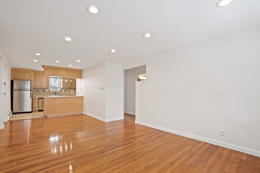 100-5 Main St unit 6, Stoneham, MA 02180 - photo 1