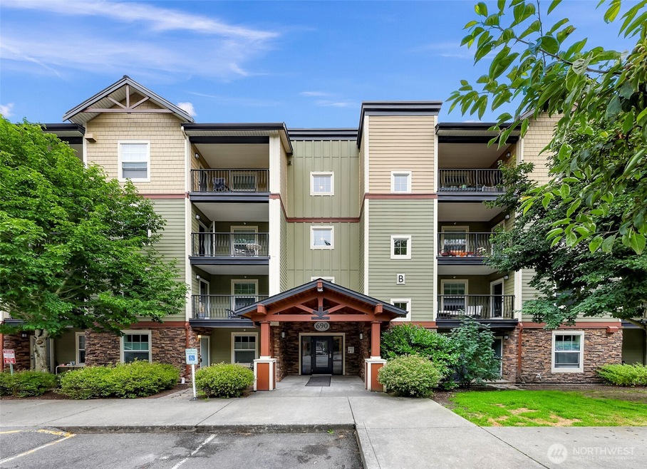 690 32nd St unit B106, Bellingham, WA 98225 - photo 1