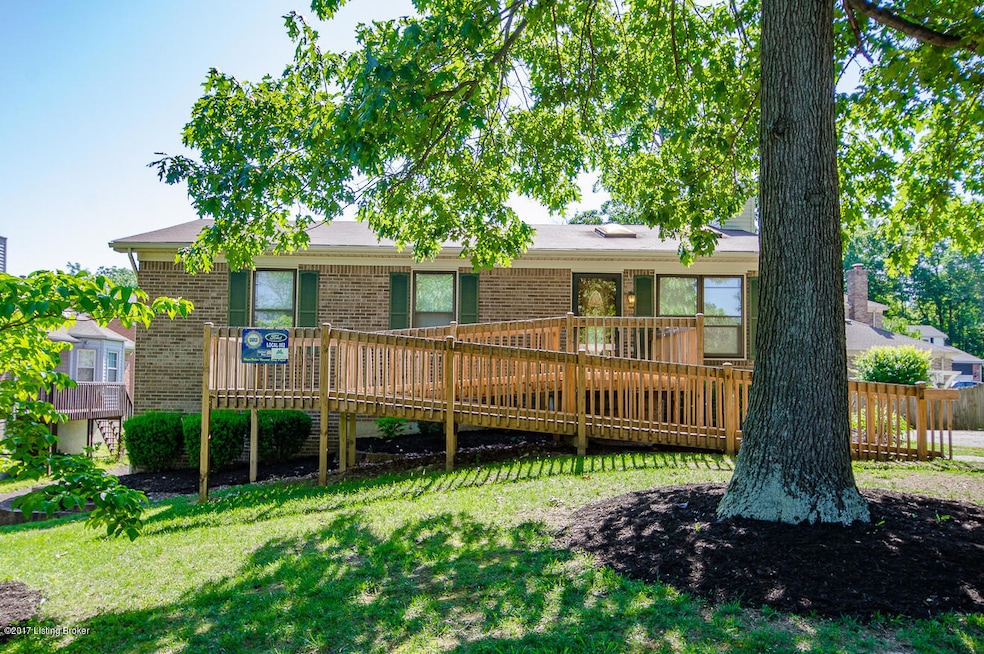 7703 Apple Valley Dr, Louisville, KY 40228 - photo 1