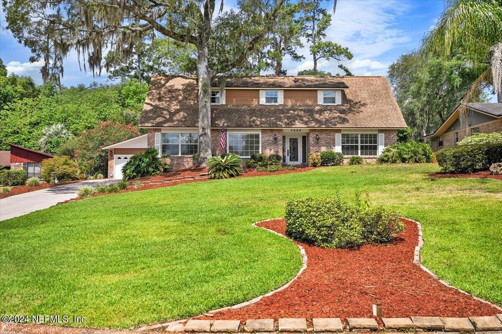 7069 Delaware Court