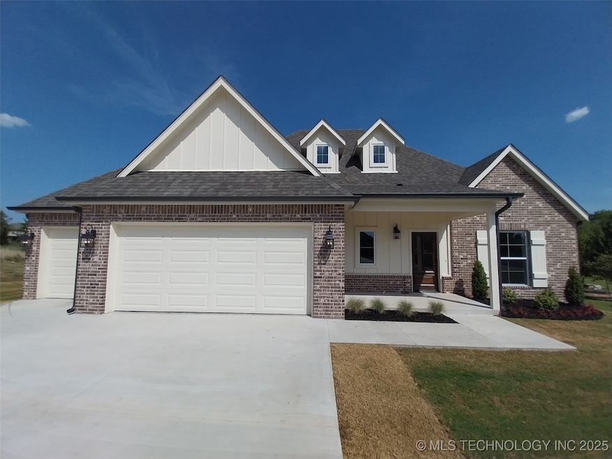 25307 Stonebridge Pkwy, Claremore, OK 74019 - photo 1