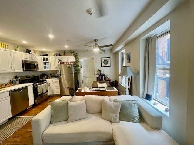 180 Endicott St unit 2, Boston, MA 02113 - photo 1