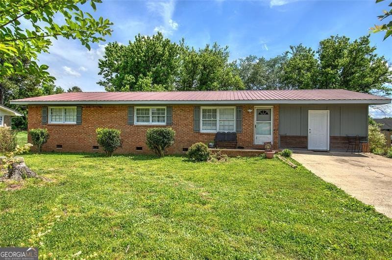 Sold $230,000 • Co-Listing Agent
