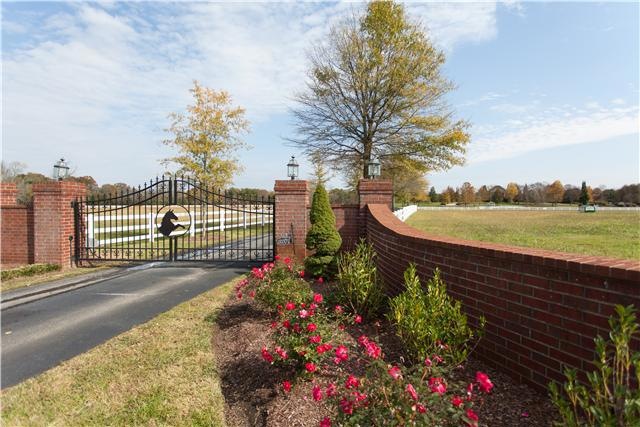 3207 Manchester Pike, Murfreesboro, TN 37127 - photo 1