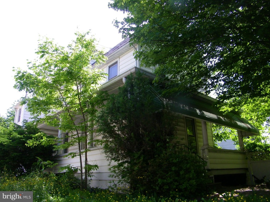 3804 Parkside Dr, Baltimore, MD 21206 - photo 1