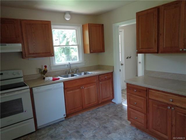 8223 Adrian Dr, Henrico, VA 23294 - photo 1