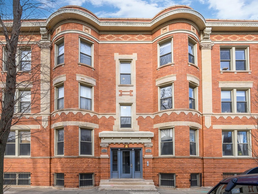 3410 W Parker Ave unit 1, Chicago, IL 60647 - photo 1