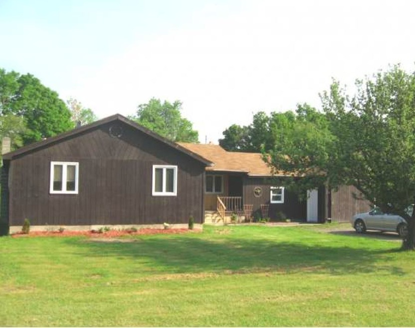 67 S Hill Rd, Colebrook, NH 03576 - photo 1