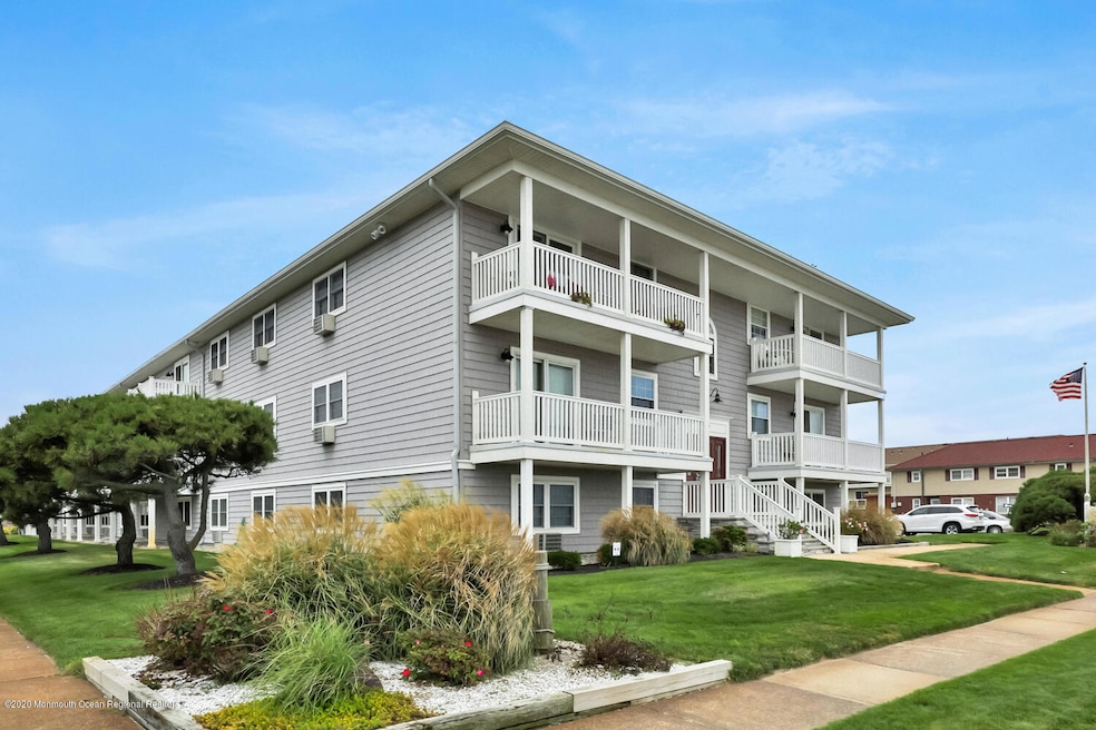 709 Ocean Ave AvonbytheSea NJ-large-002-