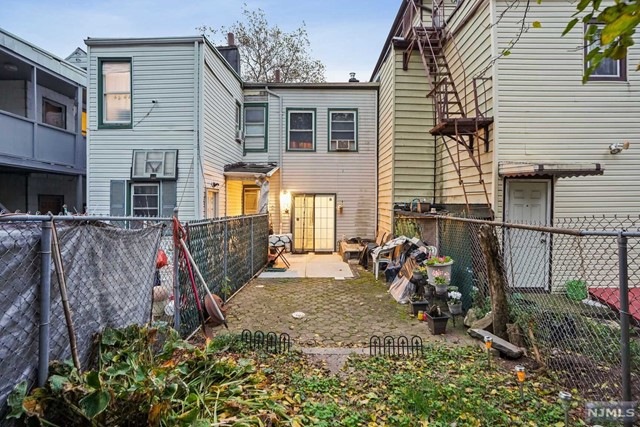 204 Garside St, Newark, NJ 07104 - photo 1