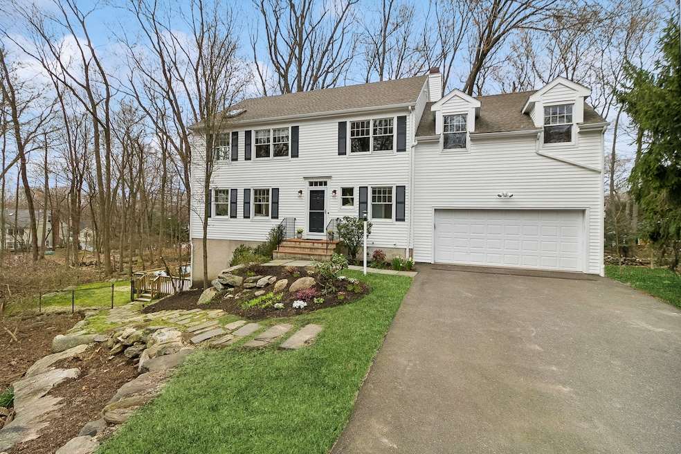 Sold $1,330,000 • Co-Listing Agent