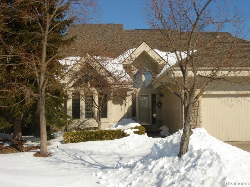 5414 Pleasant Lake